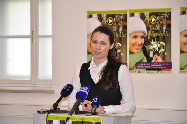 Andreja Verovšek novinarska konferenca 77B9E674-5D60-11E1-BFE7-199C65B94067